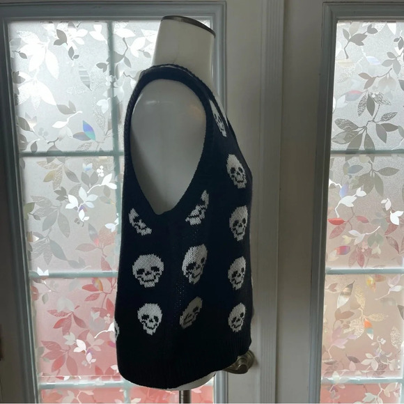 No Boundaries Women’s V-Neck Sweater Vest Small Size - Picture 5 of 6